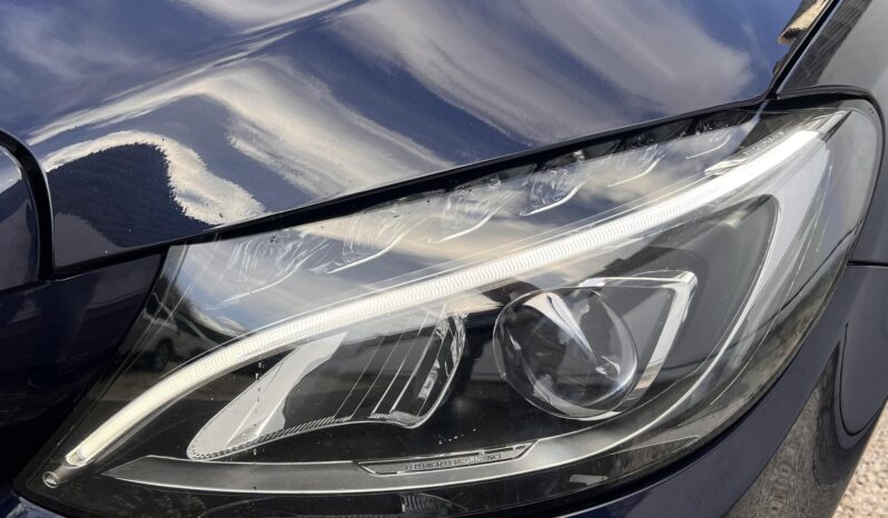 MERCEDES-BENZ C 180 9G-TRONIC Magyarországi. végig vezetett szervizkönyv! full