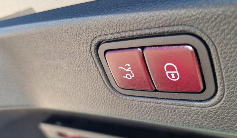 MERCEDES-BENZ CLS-OSZTÁLY CLS 350 d 4Matic 9G-TRONIC 94000Km!!! Vezetett szervízkönyv!!! Multibeam!!! Burmeister!!! full