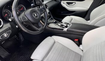 MERCEDES-BENZ C 180 9G-TRONIC Magyarországi. végig vezetett szervizkönyv! full