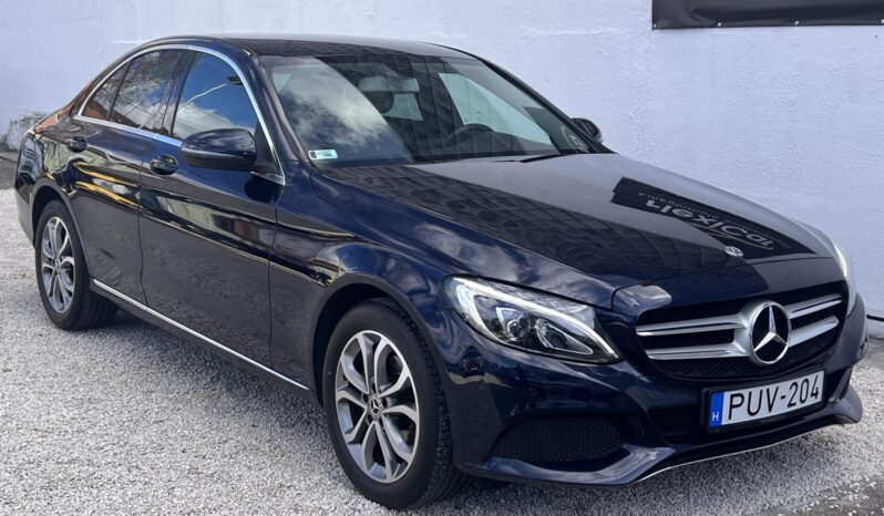 MERCEDES-BENZ C 180 9G-TRONIC Magyarországi. végig vezetett szervizkönyv! full