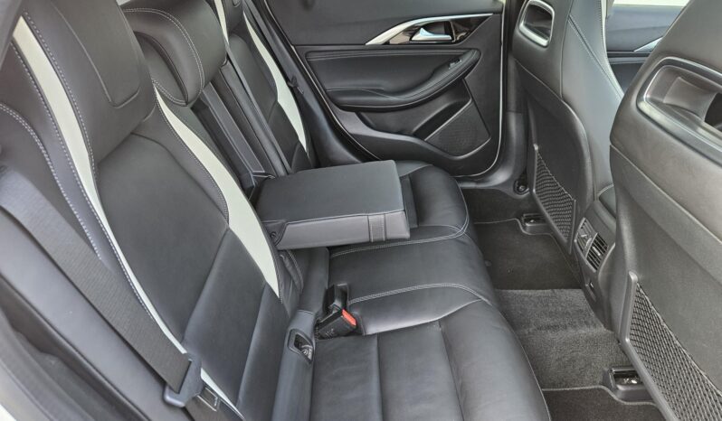 INFINITI Q30 2.0t Sport Tech AWD DCT Panoráma – Magyarországi – 65.000 km – Újszerű Állapotban!! full