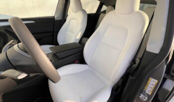 TESLA MODEL Y Performance AWD (Automata) Magyarországi! Sérülédmentes! Midnight Silver! White Interior! Gyönyörű állapot! full