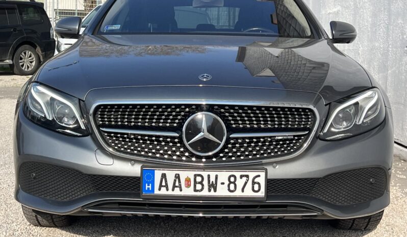 MERCEDES-BENZ E 400 4Matic Avantgarde (Automata) Gyönyörű állapotban! Vezetett szervizkönyv! full