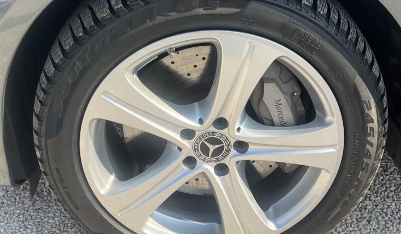 MERCEDES-BENZ E 400 4Matic Avantgarde (Automata) Gyönyörű állapotban! Vezetett szervizkönyv! full