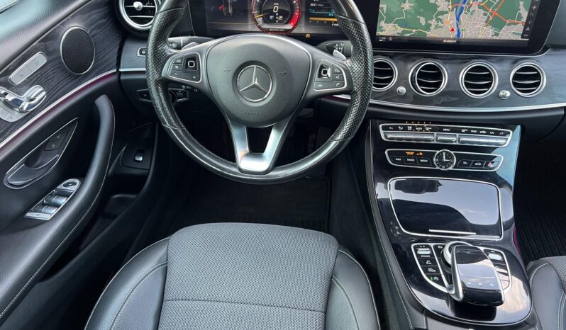 MERCEDES-BENZ E 400 4Matic Avantgarde (Automata) Gyönyörű állapotban! Vezetett szervizkönyv! full