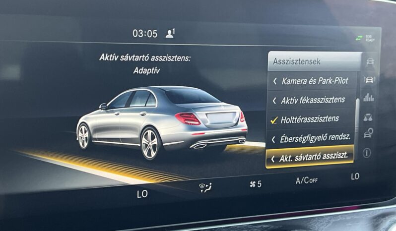 MERCEDES-BENZ E 400 4Matic Avantgarde (Automata) Gyönyörű állapotban! Vezetett szervizkönyv! full
