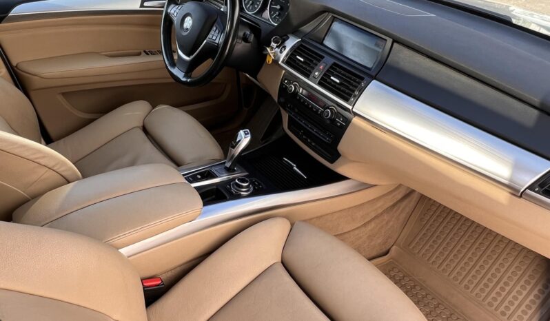 BMW X5 xDrive30d (Automata) Vezetett szervizkönyv! Vezérlés cserélve! Szép állapot! full