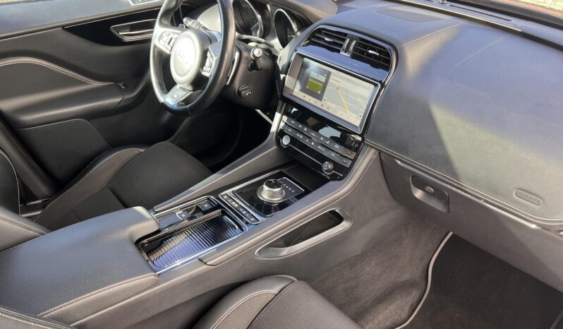 JAGUAR F-PACE 3.0 TDV6 R-Sport AWD (Automata) Magyarországi! Első Tulajdonostól! Végig vezetett szervizkönyv!!! full