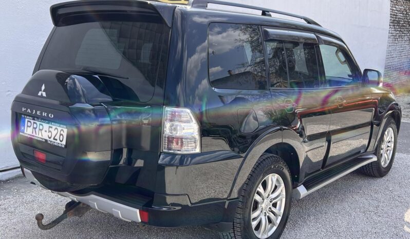 MITSUBISHI PAJERO 3.2 DI-D Instyle Navi (Automata) Magyarországi!!! full