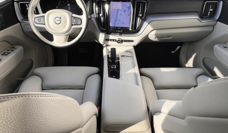 VOLVO XC60 2.0 [B4] MHEV Plus Bright Geartronic Magyarországi! Vezetett szervizkönyv! full