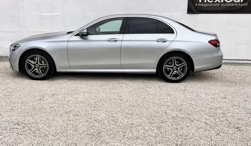 MERCEDES-BENZ E 300 9G-TRONIC Mild hybrid drive 55000km ÚJSZERŰ! LÉGRUGÓS! AMG STYLE! full