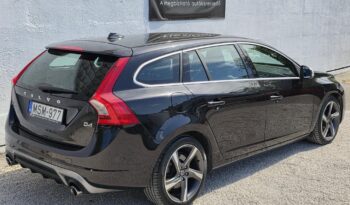 VOLVO V60 2.0 D [D4] R-Design Momentum Magyarországi Vezetett szervizkönyv! GYÖNYÖRŰ!!! full