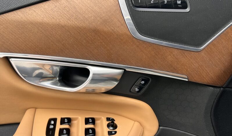 VOLVO XC90 2.0 [D5] Momentum Geartronic (7 személyes ) Magyarországi. vezetett szervizkönyv. vezérlés cserélve! full