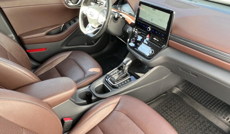 HYUNDAI IONIQ plug-in 1.6 GDi Premium DCT Vezetett szervizkönyv!!! Gyári fényezés!!! full