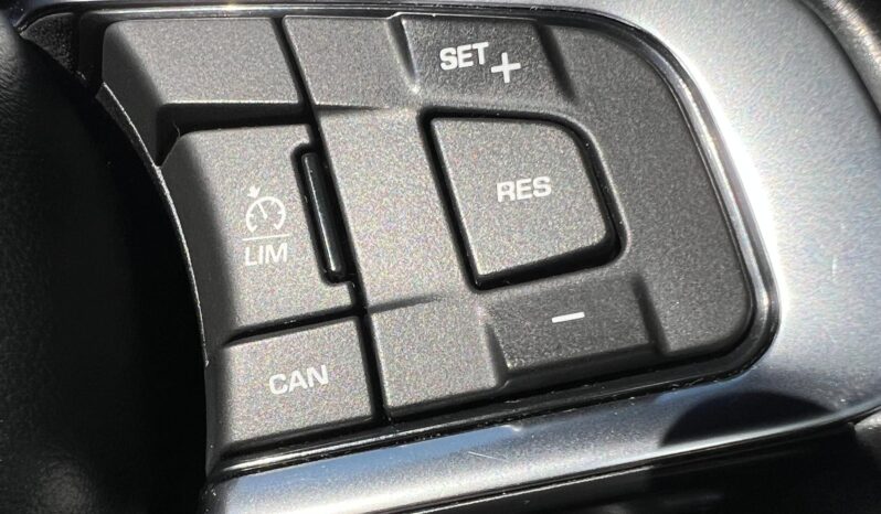 JAGUAR XE 2.0 l4D Prestige (Automata) Magyarországi!!! Gyönyörű állapot!!! Végig vezetett szervizkönyv! full