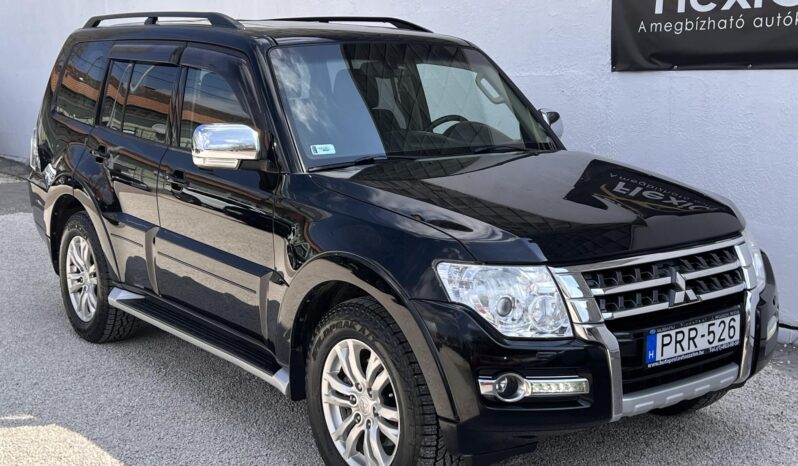 MITSUBISHI PAJERO 3.2 DI-D Instyle Navi (Automata) Magyarországi!!! full