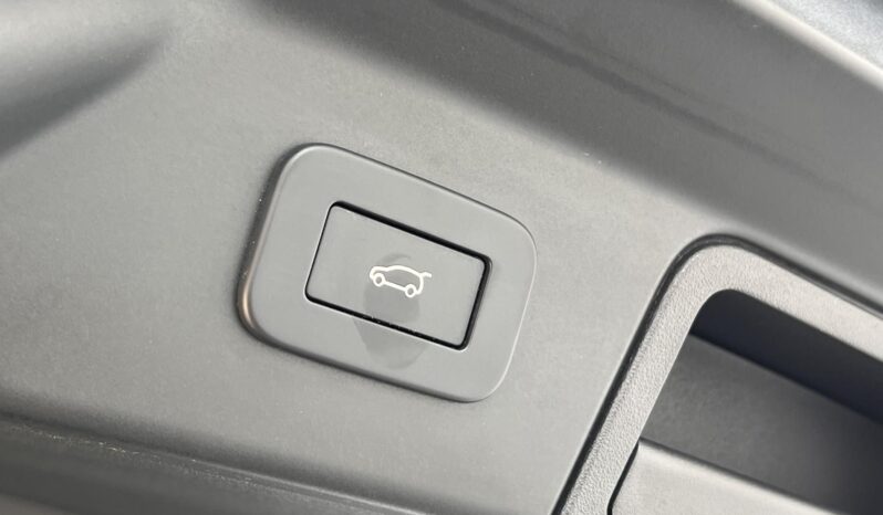 LAND ROVER RANGE ROVER VELAR RangeVelar P250 R-Dynamic SE (Automata) 34.000km Panorámatető Mátrix Meridian! GYÖNYÖRŰ ÁLLAPOT! full