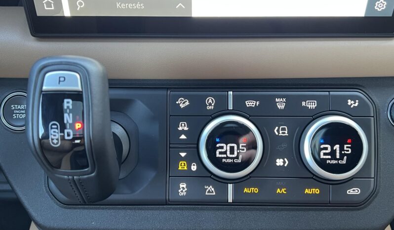 LAND ROVER DEFENDER 90 D300 X-Dynamic HSE (Automata) 16.000km Magyarországi SZALONÁLLAPOT!!! full