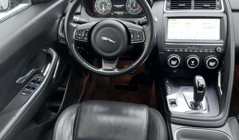 JAGUAR E-PACE D180 S (Automata) AWD Bőrülés Panorámatető Navigáció full