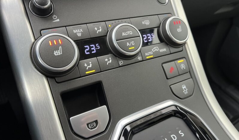 LAND ROVER RANGE ROVER EVOQUE RangeEvoque 2.0 Td4 HSE Dynamic (Automata) Vezetett szrvizkönyv! GYÖNYÖRŰ ÁLLAPOT! full