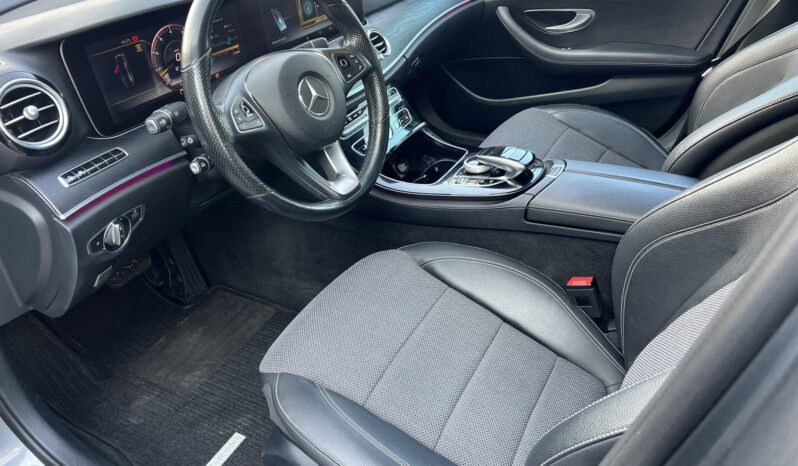 MERCEDES-BENZ E 400 4Matic Avantgarde (Automata) Gyönyörű állapotban! Vezetett szervizkönyv! full