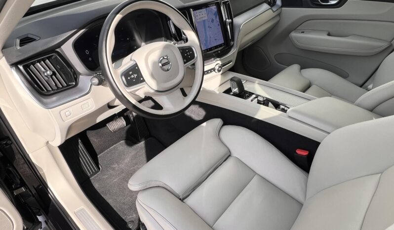 VOLVO XC60 2.0 [B4] MHEV Plus Bright Geartronic Magyarországi! Vezetett szervizkönyv! full