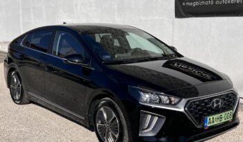 HYUNDAI IONIQ plug-in 1.6 GDi Premium DCT Vezetett szervizkönyv!!! Gyári fényezés!!! full