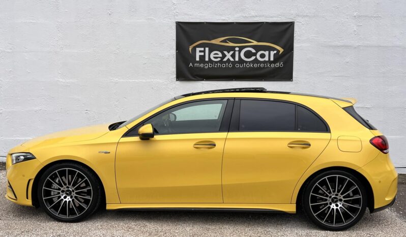 MERCEDES-AMG A-OSZTÁLY A 35 AMG 4matic. Head-Up! Burmester! Panoráma tető! full