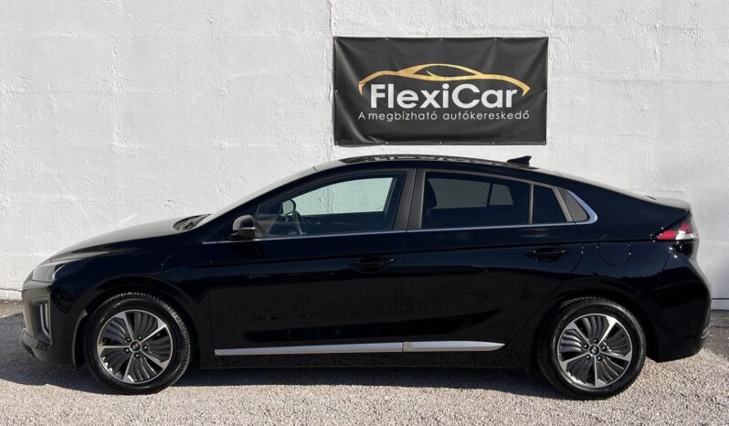 HYUNDAI IONIQ plug-in 1.6 GDi Premium DCT Vezetett szervizkönyv!!! Gyári fényezés!!! full