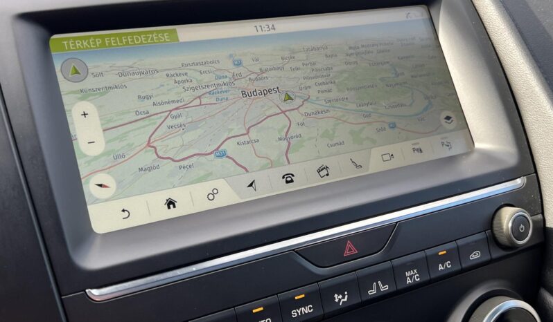 JAGUAR E-PACE D180 S (Automata) AWD Bőrülés Panorámatető Navigáció full