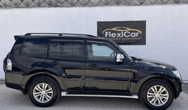 MITSUBISHI PAJERO 3.2 DI-D Instyle Navi (Automata) Magyarországi!!! full