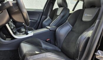 VOLVO V60 2.0 D [D4] R-Design Momentum Magyarországi Vezetett szervizkönyv! GYÖNYÖRŰ!!! full