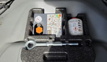 VOLVO V60 2.0 D [D4] R-Design Momentum Magyarországi Vezetett szervizkönyv! GYÖNYÖRŰ!!! full