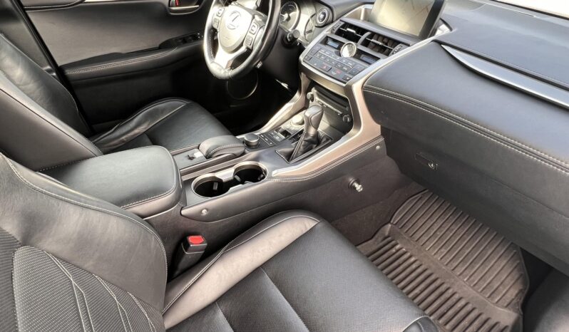 LEXUS NX 300h Prestiege CVT Magyarországi!!! Vezetett szervizkönyv!!! 103.000Km!!! full