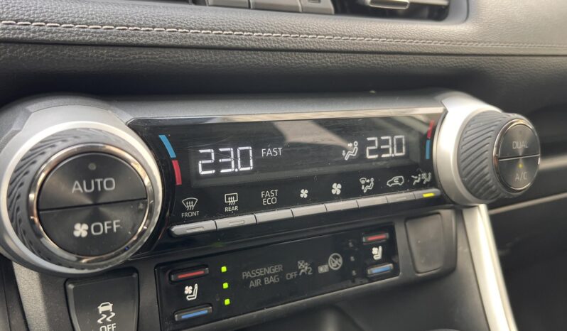 TOYOTA RAV 4 Rav4 2.5 Hybrid Executive AWD e-CVT Magyarországi!!! Első tulajdonos!!! 66.000Km!!! full