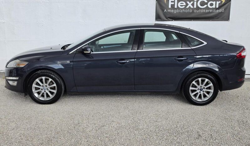 FORD MONDEO 1.6 TDCi Trend Rendszeresen karbantartott! full