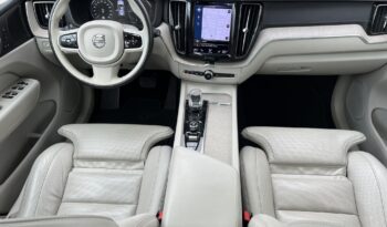 VOLVO XC60 2.0 [T6] Recharge Inscription AWD Geartronic Magyarországi Vezetett szervizkönyv! Panorámatető! full