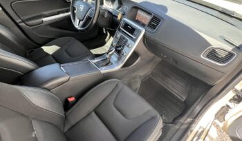 VOLVO V60 2.0 D [D4] Momentum Geartronic Magyarországi!!! 106.000Km!!! Vezetett szervizkönyv!!! full