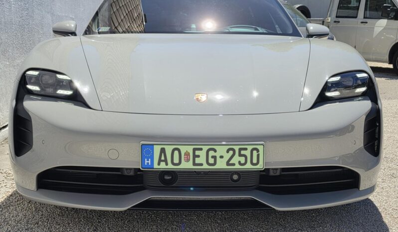 PORSCHE TAYCAN GTS Sport Turismo ÚJSZERŰ 24.000km ÁFA-S!!! GARANCIÁLIS!!! full