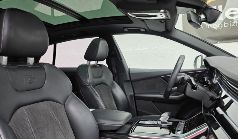 AUDI Q8 50 TDI quattro Tiptronic ic Magyarországi!!! S-Line!!! LÉGRUGÓS!!! Vezetett szervizkönyv!!! full