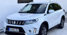 SUZUKI VITARA 1.4 Hybrid GL+ Navigáció – Magyar – 43.000 km – 3 + 7 Év Gyári Garanciával!!