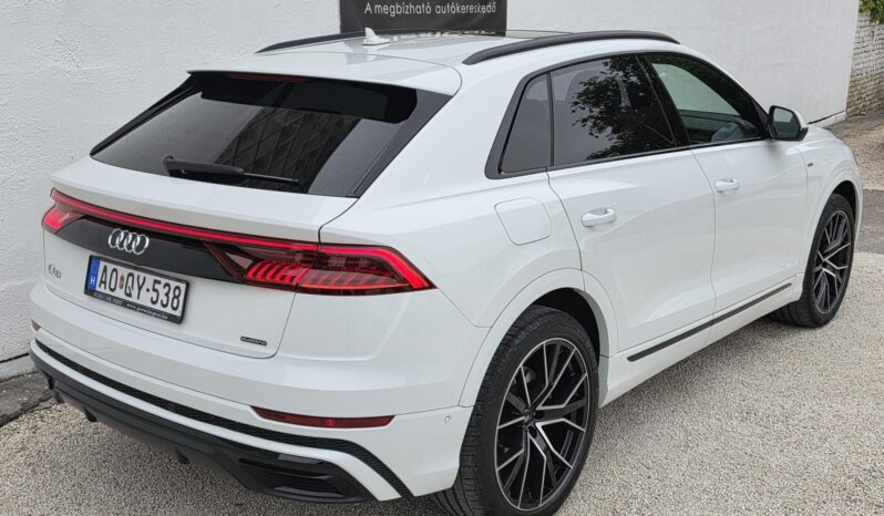 AUDI Q8 50 TDI quattro Tiptronic ic Magyarországi!!! S-Line!!! LÉGRUGÓS!!! Vezetett szervizkönyv!!! full