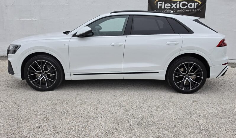 AUDI Q8 50 TDI quattro Tiptronic ic Magyarországi!!! S-Line!!! LÉGRUGÓS!!! Vezetett szervizkönyv!!! full