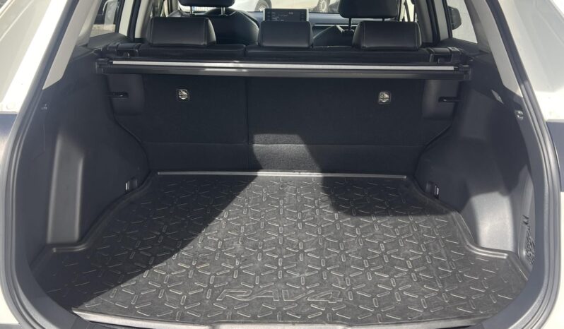TOYOTA RAV 4 Rav4 2.5 Hybrid Executive AWD e-CVT Magyarországi!!! Első tulajdonos!!! 66.000Km!!! full