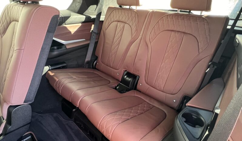 BMW X7 M50i (Automata) Vezetett szervizkönyv!!! 82.000Km!!! Sérülésmentes!!! Full-Full!!! full