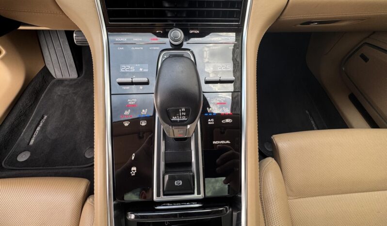 PORSCHE PANAMERA 4 E-Hybrid Sport Turismo PDK Magyarországi!!! Vezetett szervizkönyv!!! full