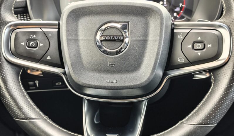 VOLVO XC40 2.0 [T4] R-Design AWD Geartronic MAGYARORSZÁGI – ÚJSZERŰ ÁLLAPOTBAN!! full