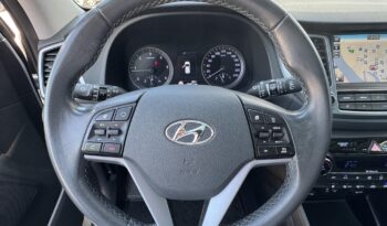 HYUNDAI TUCSON 1.7 CRDi Premium Gyári fényezés!!! Sérülésmentes!!! Premium felszereltség!!! full