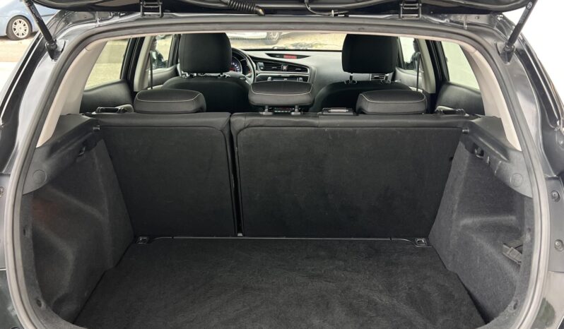 KIA CEE’D 1.4 CVVT EX Prémium Magyarországi!!! Sérülésmentes!!! Gyári fényezés!!! full