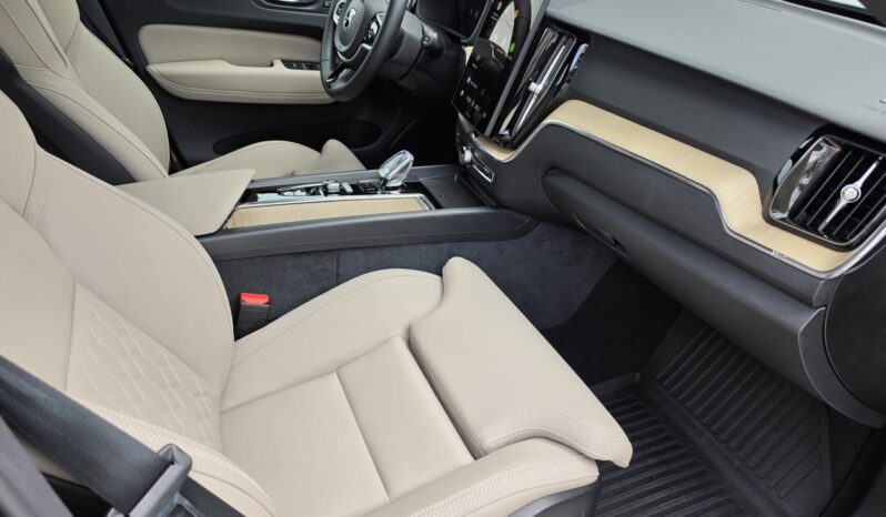 VOLVO XC60 2.0 [T6] Plus Dark AWD Geartronic Magyarországi! 11.500km! GARANCIÁLIS!!! full